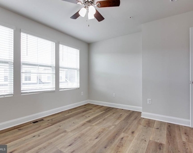 7110 Druce Way - Photo Thumbnail 51