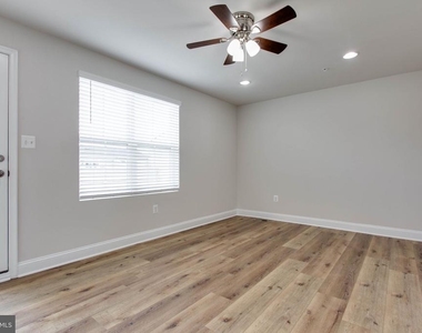 7110 Druce Way - Photo Thumbnail 45