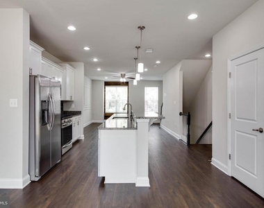 7110 Druce Way - Photo Thumbnail 21