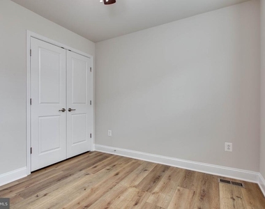 7110 Druce Way - Photo Thumbnail 43