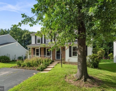 8428 Braddock Way - Photo Thumbnail 1