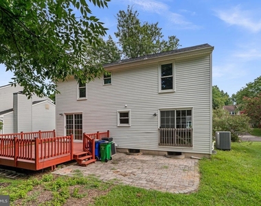 8428 Braddock Way - Photo Thumbnail 41
