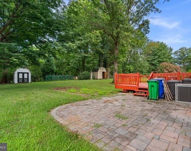 8428 Braddock Way - Photo Thumbnail 39