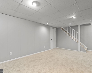 8428 Braddock Way - Photo Thumbnail 34