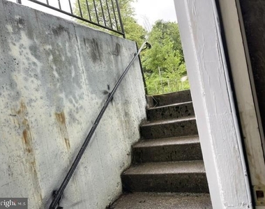 8583 Wheatfield Way - Photo Thumbnail 4