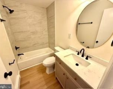 250 W 5th Street - Photo Thumbnail 9