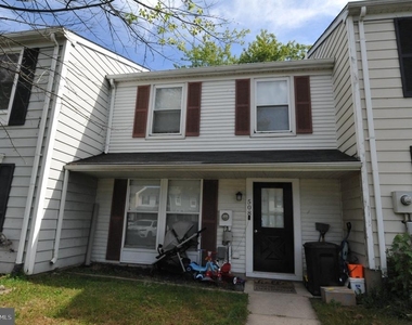 508 Riggs Court - Photo Thumbnail 5