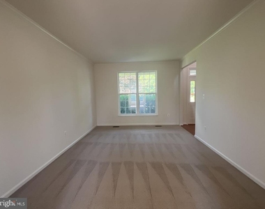 1700 Crommelins Court - Photo Thumbnail 2