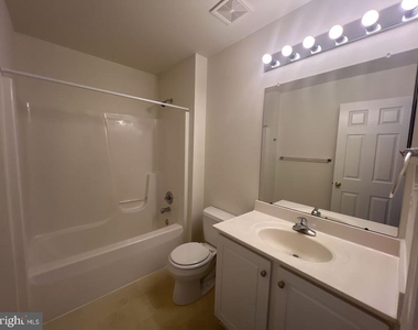 1700 Crommelins Court - Photo Thumbnail 16