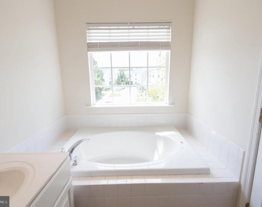 214 Tidewater Drive - Photo Thumbnail 19