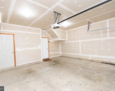 214 Tidewater Drive - Photo Thumbnail 45