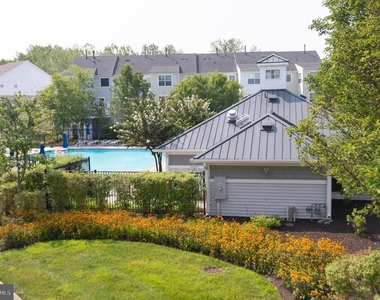 214 Tidewater Drive - Photo Thumbnail 37