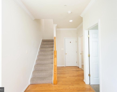 214 Tidewater Drive - Photo Thumbnail 2