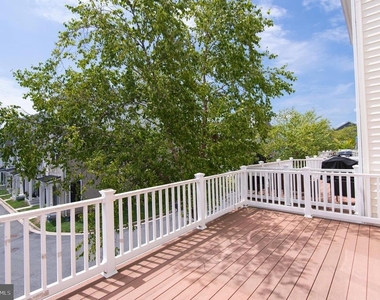 214 Tidewater Drive - Photo Thumbnail 15