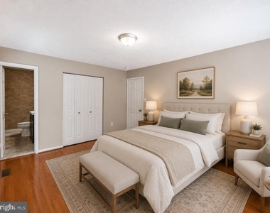 2324 Kent Court - Photo Thumbnail 10