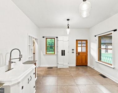 17330 Masemore Road - Photo Thumbnail 9