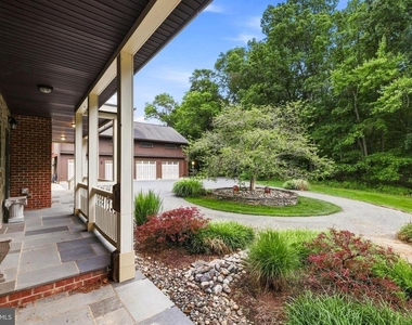 17330 Masemore Road - Photo Thumbnail 62
