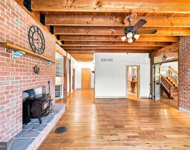 17330 Masemore Road - Photo Thumbnail 13