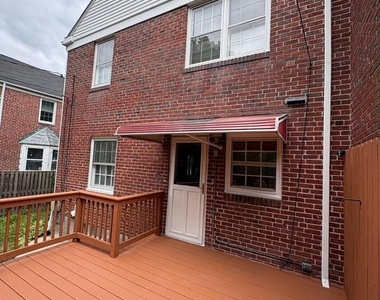 8134 Glen Gary Road - Photo Thumbnail 23