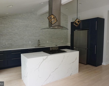 444 Garrison Forest Road - Photo Thumbnail 3