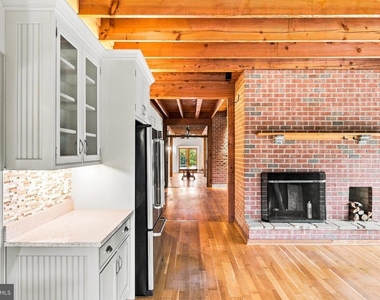 17330 Masemore Road - Photo Thumbnail 13