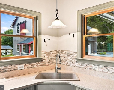 17330 Masemore Road - Photo Thumbnail 10