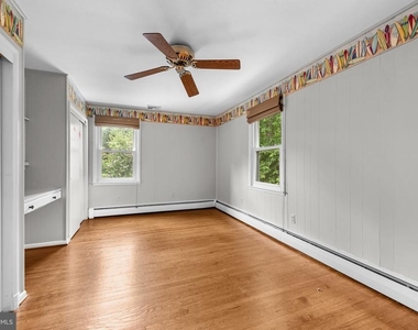 7811 Maple Avenue - Photo Thumbnail 29