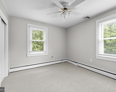 7811 Maple Avenue - Photo Thumbnail 18