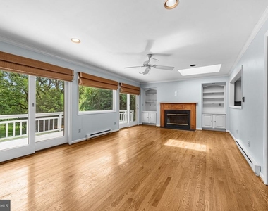 7811 Maple Avenue - Photo Thumbnail 14