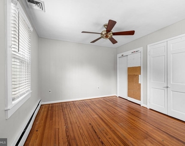 7811 Maple Avenue - Photo Thumbnail 25