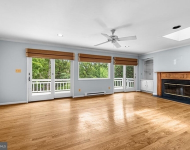 7811 Maple Avenue - Photo Thumbnail 13