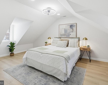 843 E Lombard Street - Photo Thumbnail 15