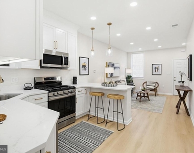 843 E Lombard Street - Photo Thumbnail 3