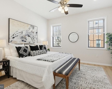 843 E Lombard Street - Photo Thumbnail 10