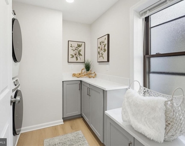 843 E Lombard Street - Photo Thumbnail 7