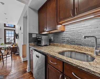1714 Park Avenue - Photo Thumbnail 11