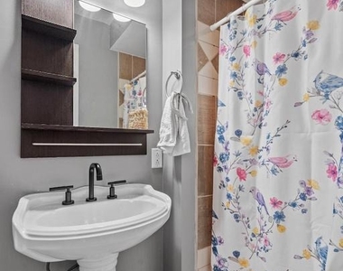 1714 Park Avenue - Photo Thumbnail 22