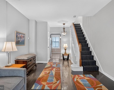 602 S Macon Street - Photo Thumbnail 9