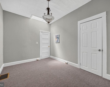 602 S Macon Street - Photo Thumbnail 21