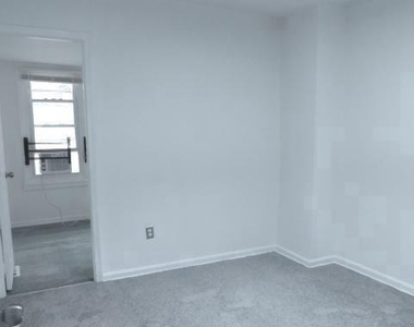 1400 Kuper Place - Photo Thumbnail 6