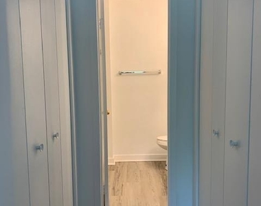 516 S Charles St S - Photo Thumbnail 16