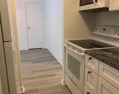516 S Charles St S - Photo Thumbnail 11
