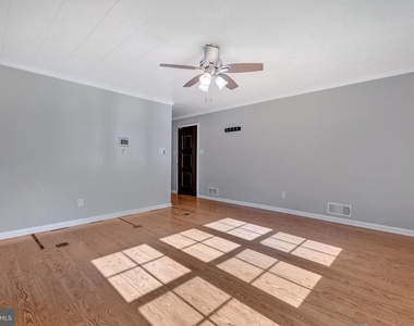 8206 Waterford Road - Photo Thumbnail 4