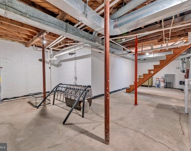 8206 Waterford Road - Photo Thumbnail 18