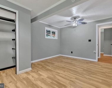 8206 Waterford Road - Photo Thumbnail 13