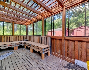 8206 Waterford Road - Photo Thumbnail 3