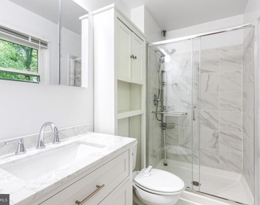2249 Four Seasons Drive - Photo Thumbnail 13