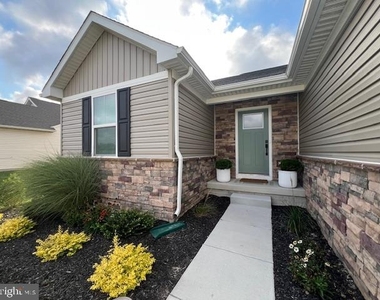 24607 Cathy Ann Street - Photo Thumbnail 1
