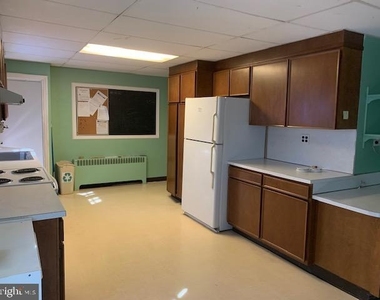 129 Kells Avenue - Photo Thumbnail 5