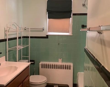 129 Kells Avenue - Photo Thumbnail 7